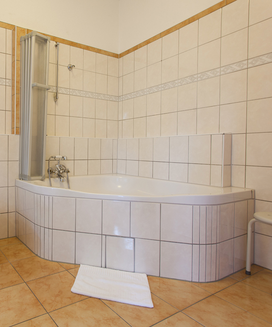 cropped bath